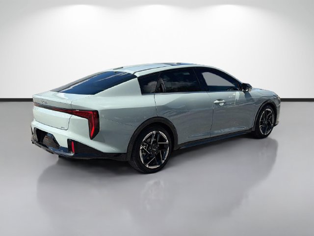 Used 2025 Kia K4 GT-Line w/ GT-Line Sunroof Package FWD image 3