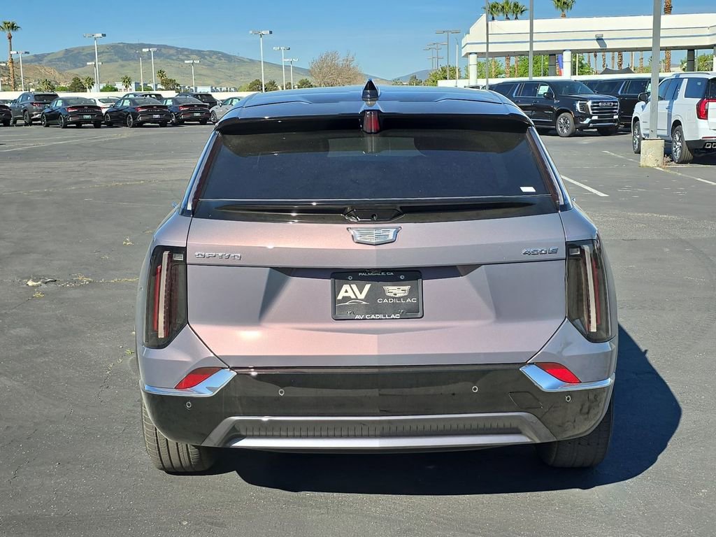 New 2026 Cadillac Optiq Luxury 1 image 13