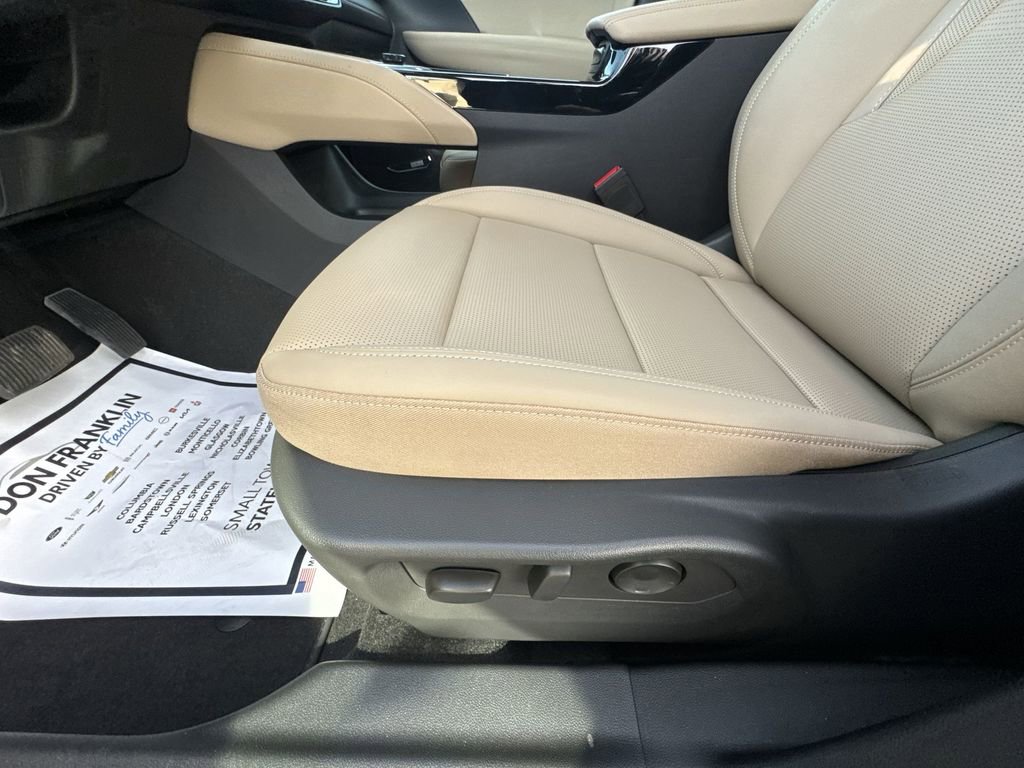 New 2026 Buick Envision Preferred AWD/4WD image 12