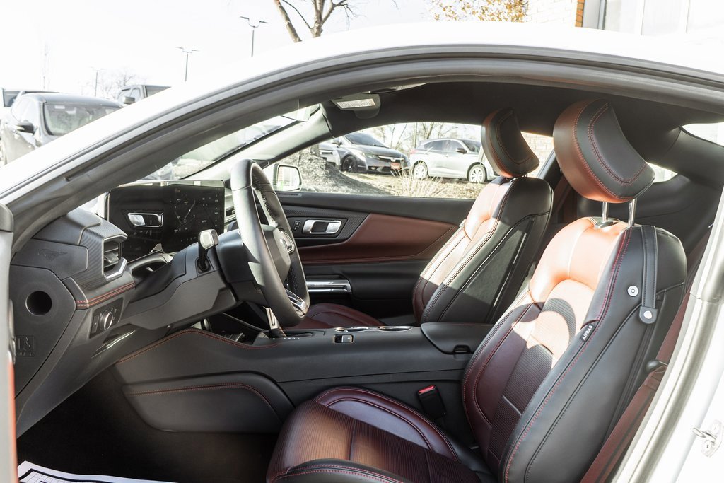 Used 2024 Ford Mustang Premium image 22