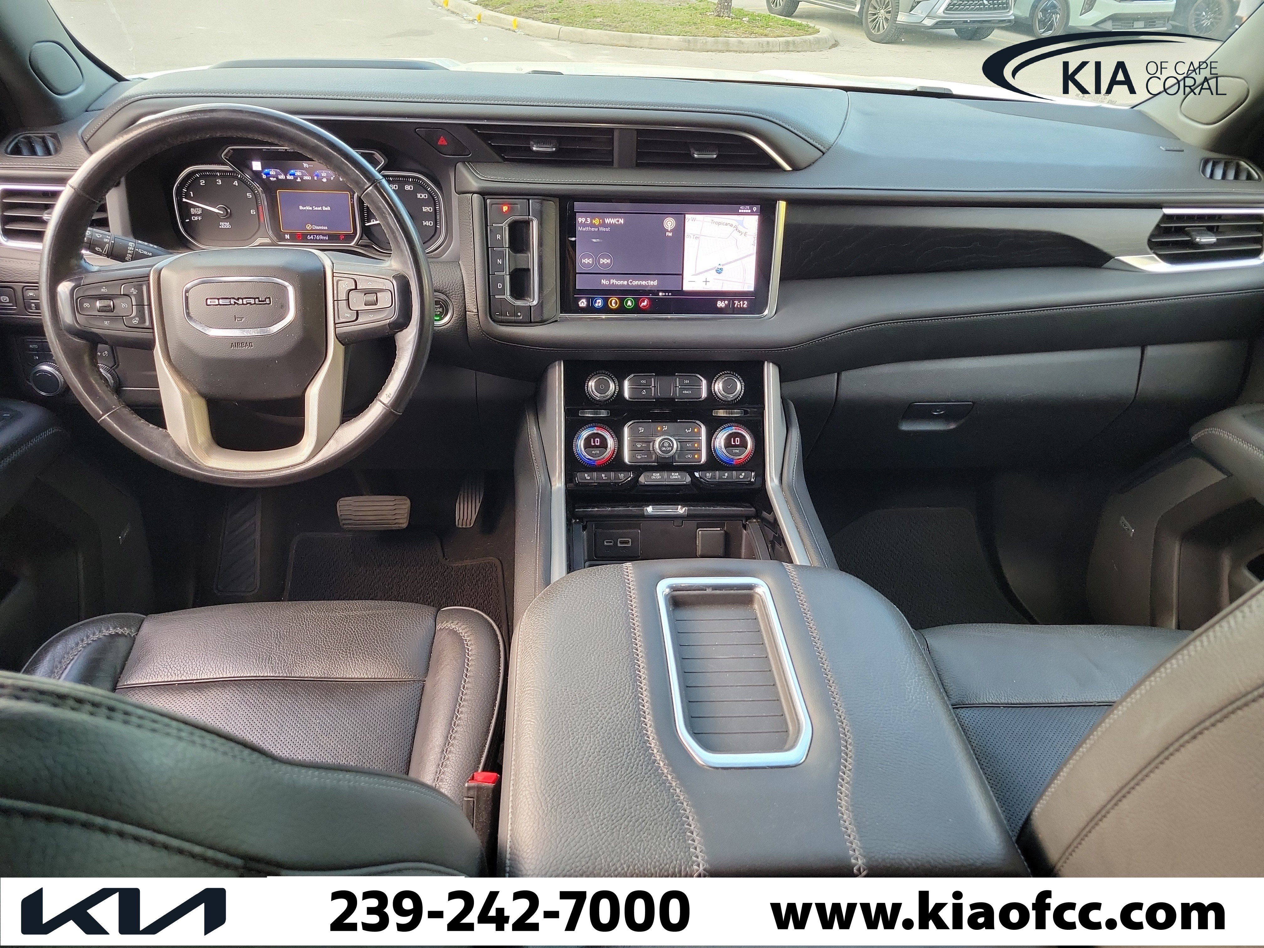 Used 2021 GMC Yukon XL Denali w/ Advanced Technology Package image 15