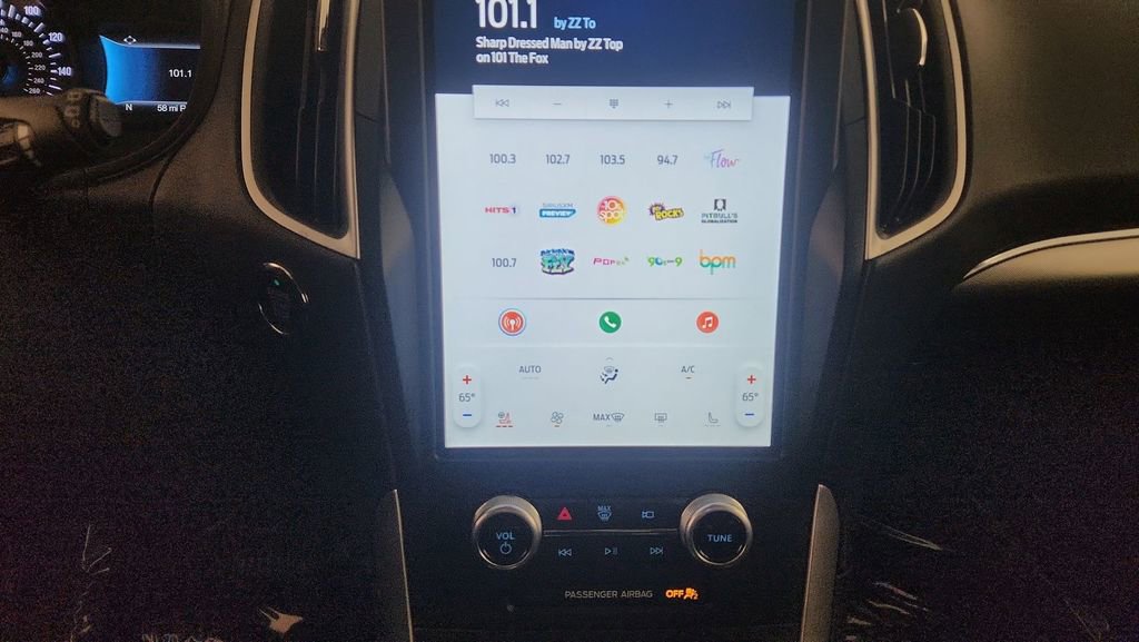 Used 2022 Ford Edge SEL w/ Convenience Package image 15