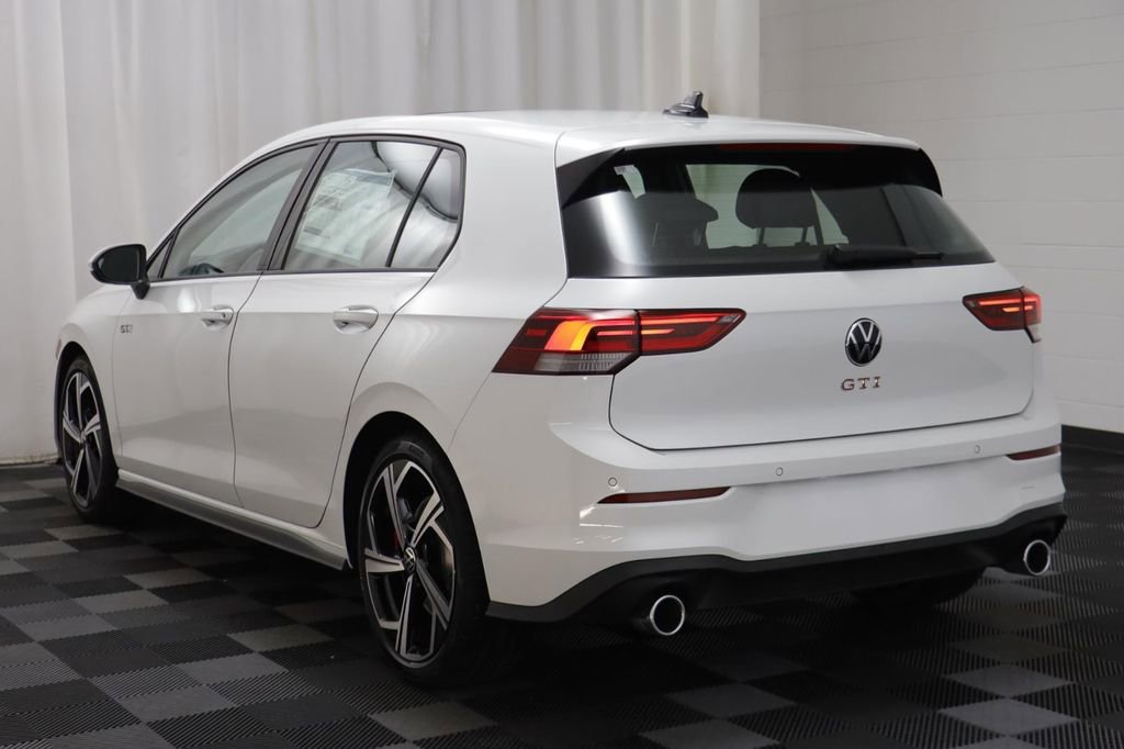 New 2026 Volkswagen GTI SE FWD image 15