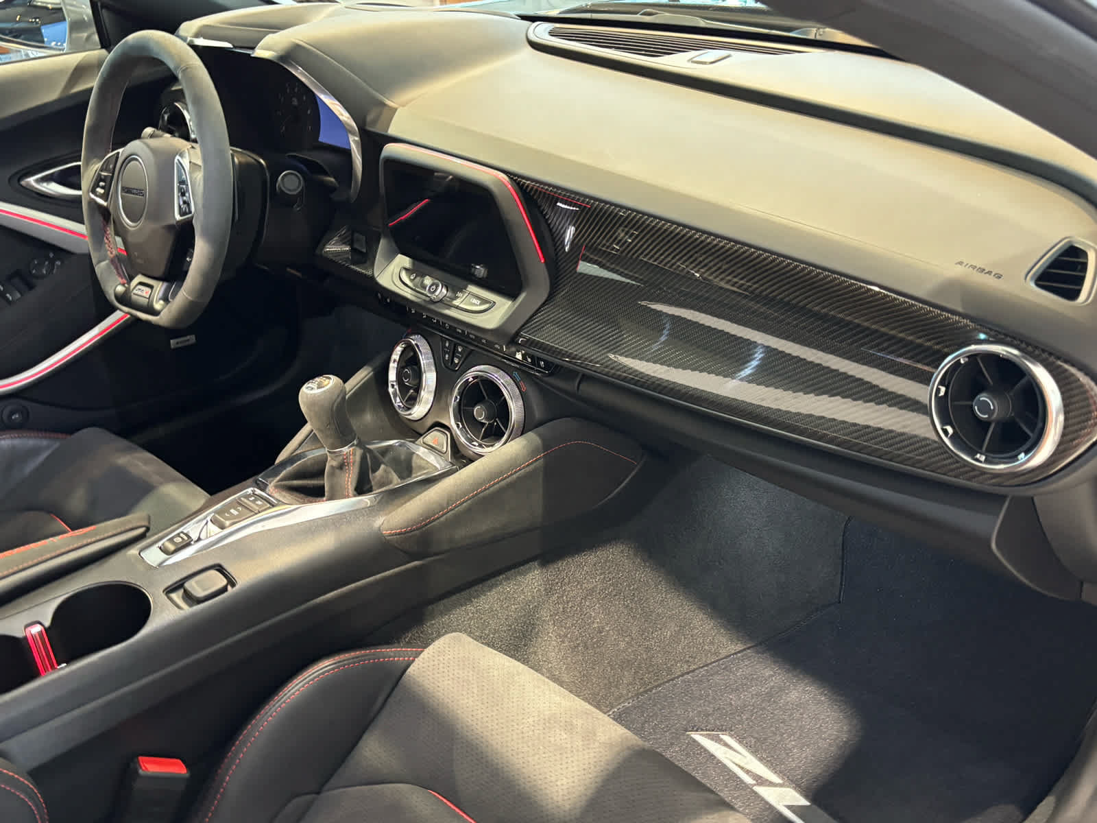 Certified 2022 Chevrolet Camaro ZL1 RWD image 28