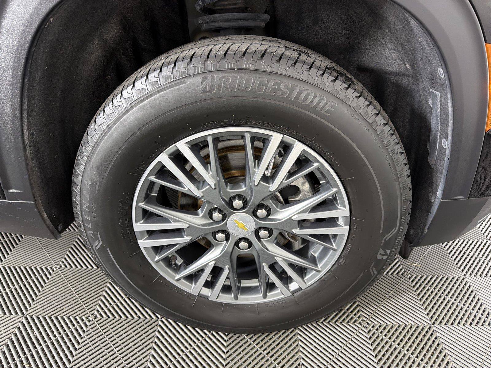 Certified 2024 Chevrolet Traverse LT FWD image 10