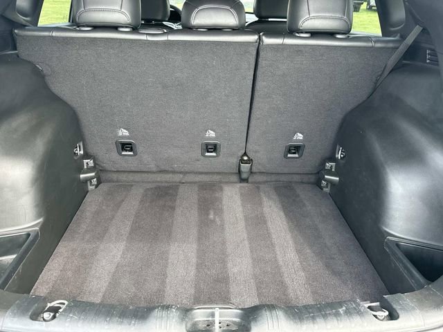 Used 2024 Jeep Compass Latitude image 12