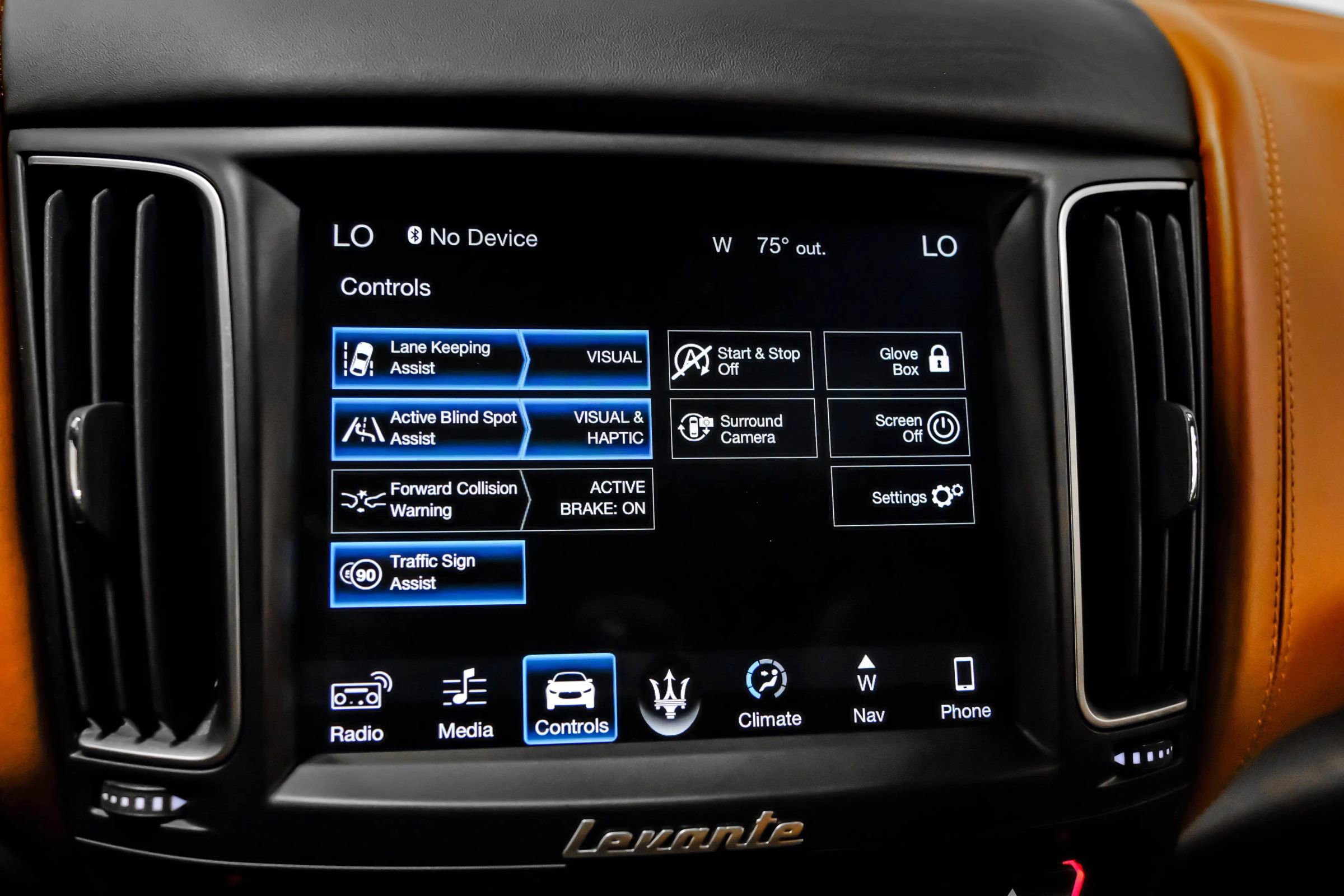 Used 2018 Maserati Levante GranLusso image 22