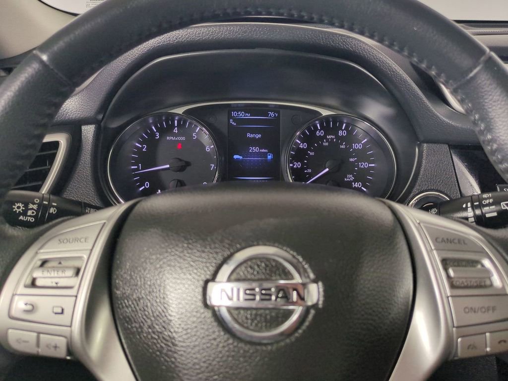 Used 2015 Nissan Rogue SL w/ SL Premium Package image 34