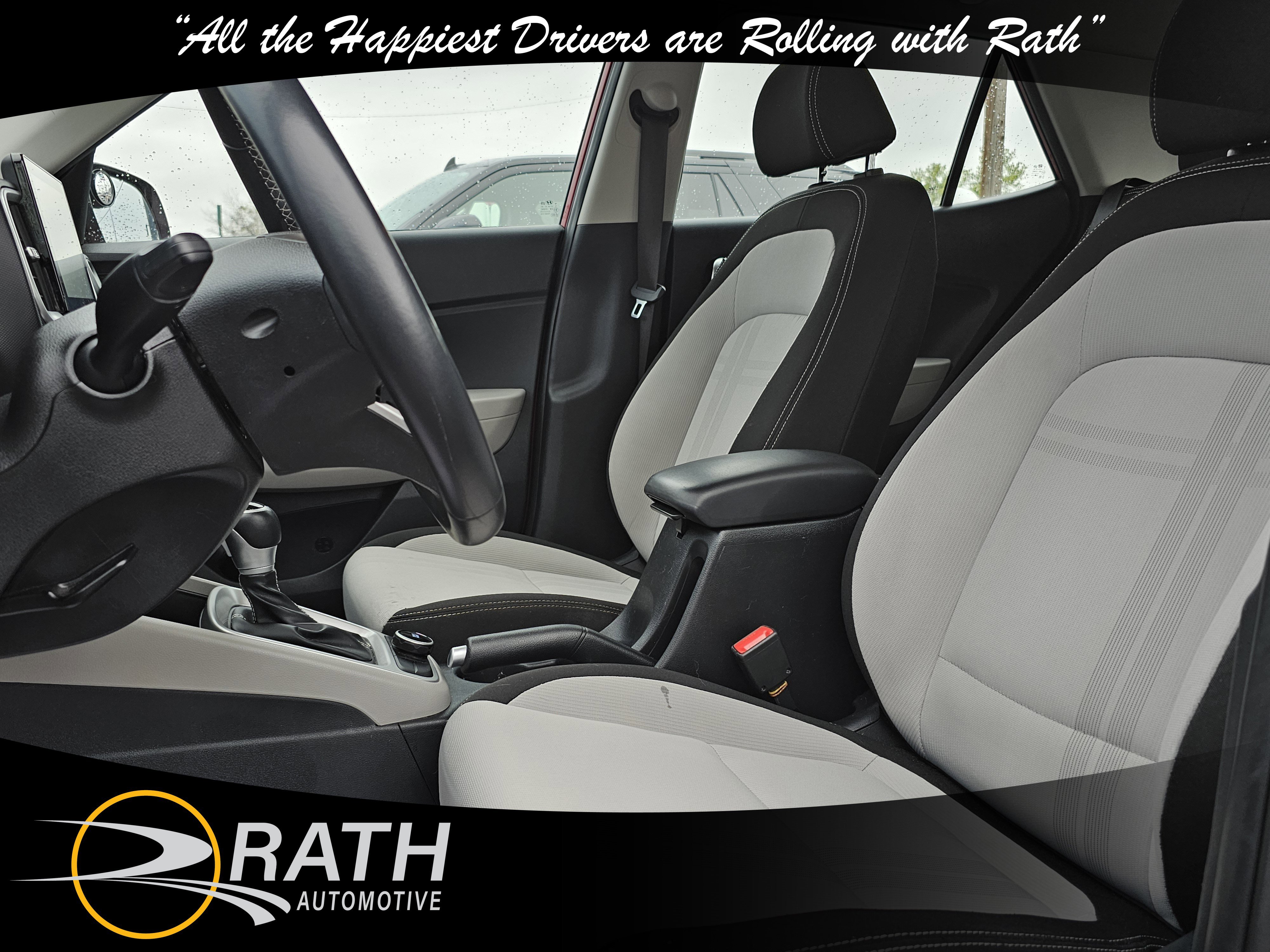 Used 2024 Hyundai Venue SEL image 13