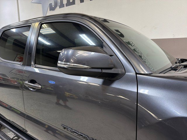 Used 2022 Toyota Tacoma SR5 w/ Technology Package image 70