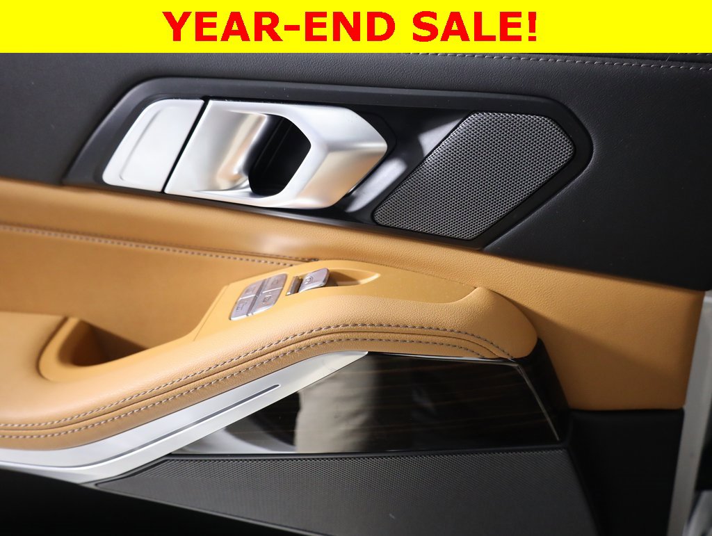 Used 2023 BMW X7 xDrive40i w/ Executive Package image 35