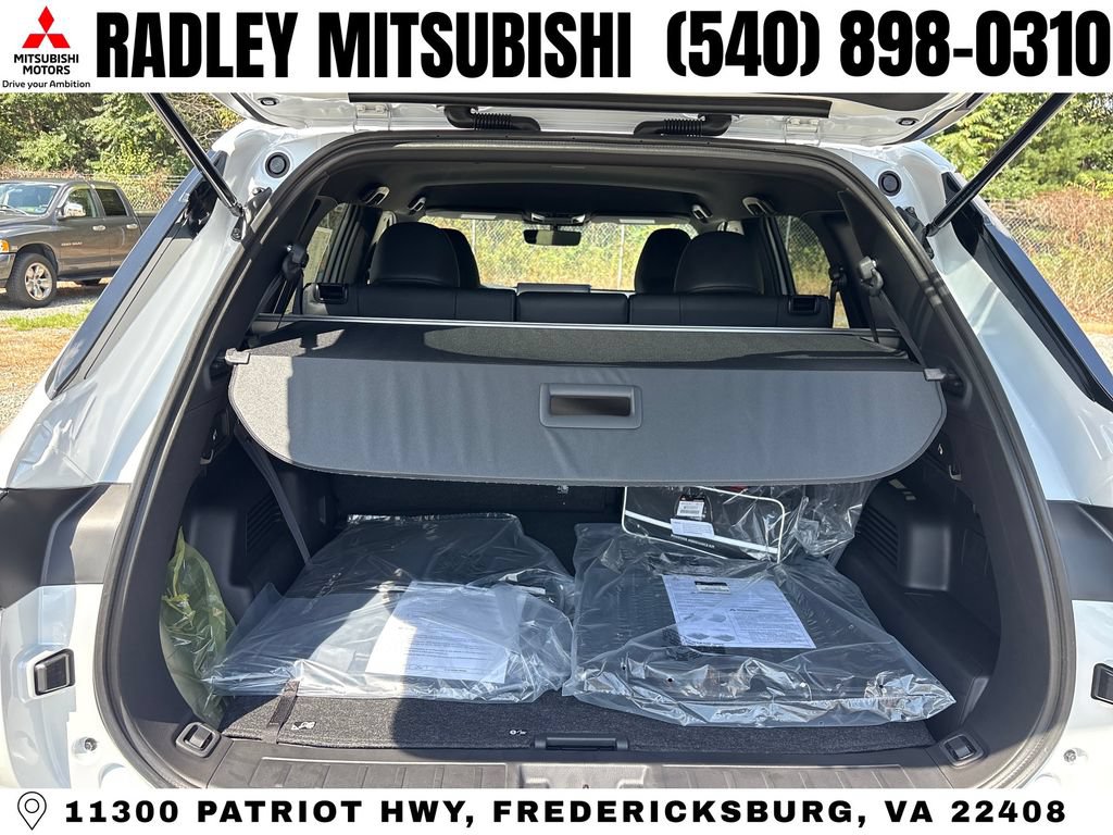 New 2026 Mitsubishi Outlander LE AWD/4WD image 14