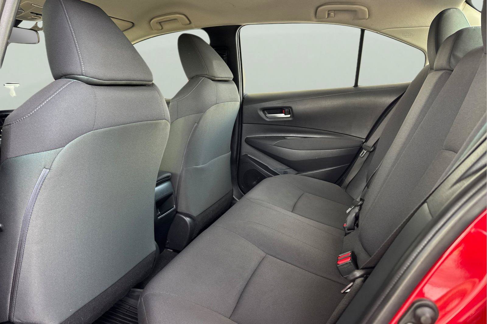 Certified 2021 Toyota Corolla LE FWD image 6