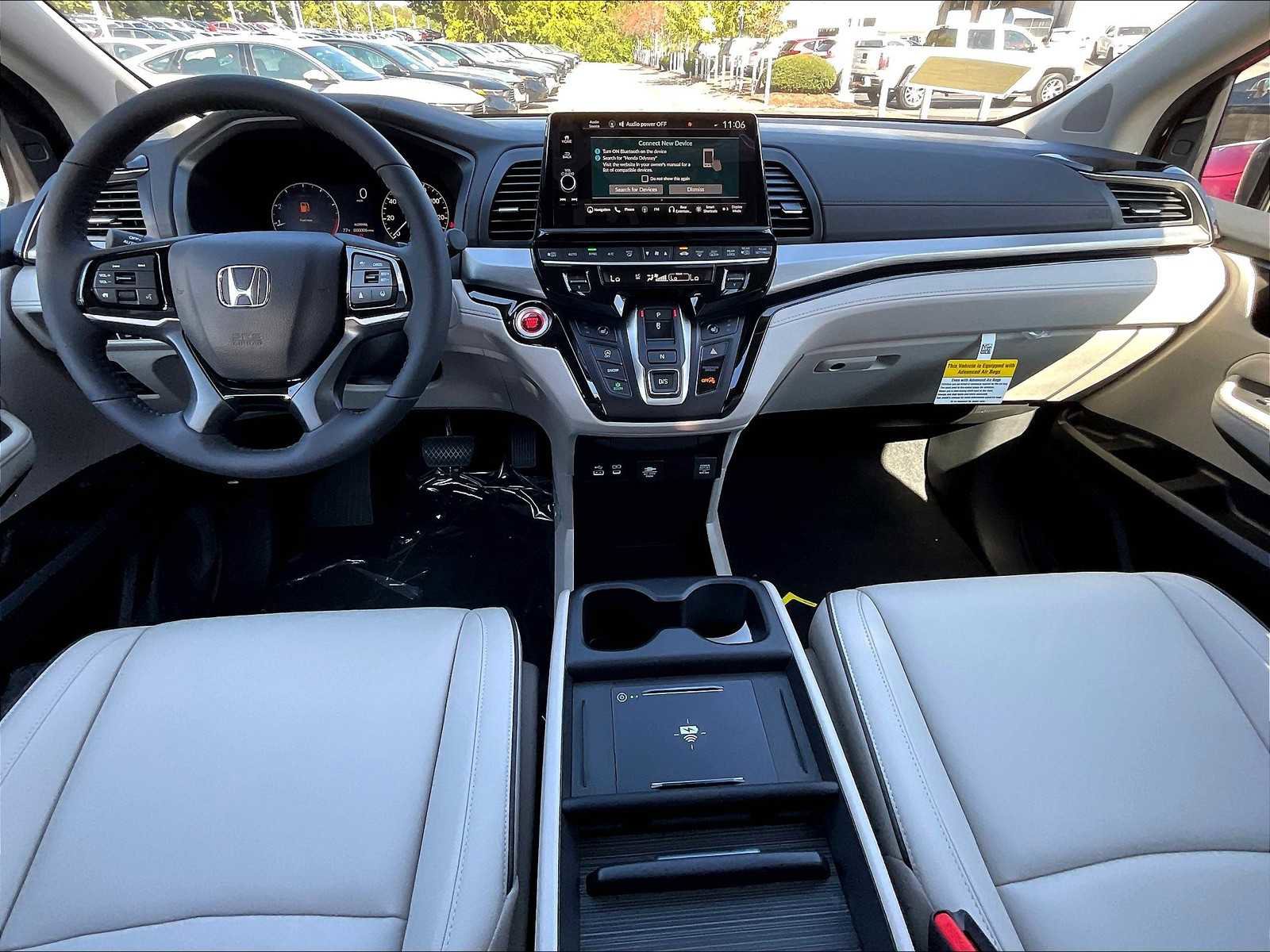 New 2026 Honda Odyssey Touring image 12