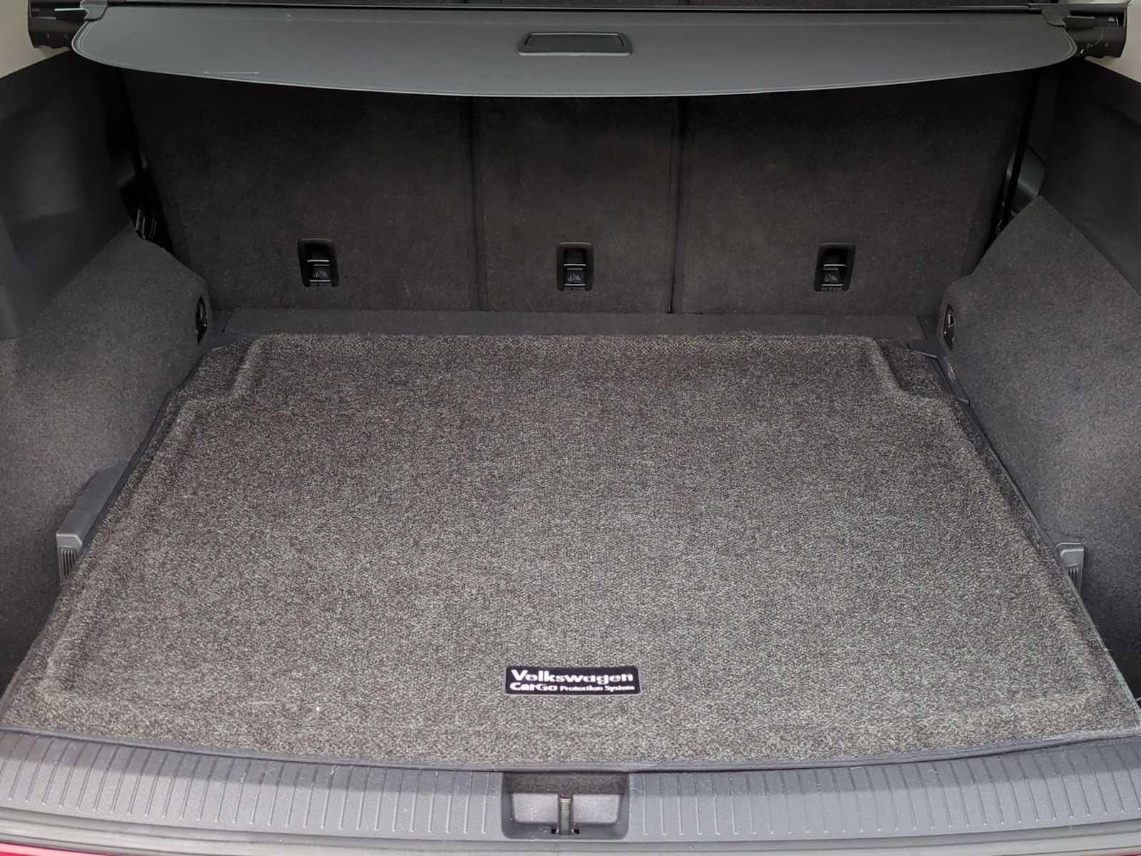 Used 2019 Volkswagen Tiguan SEL image 36