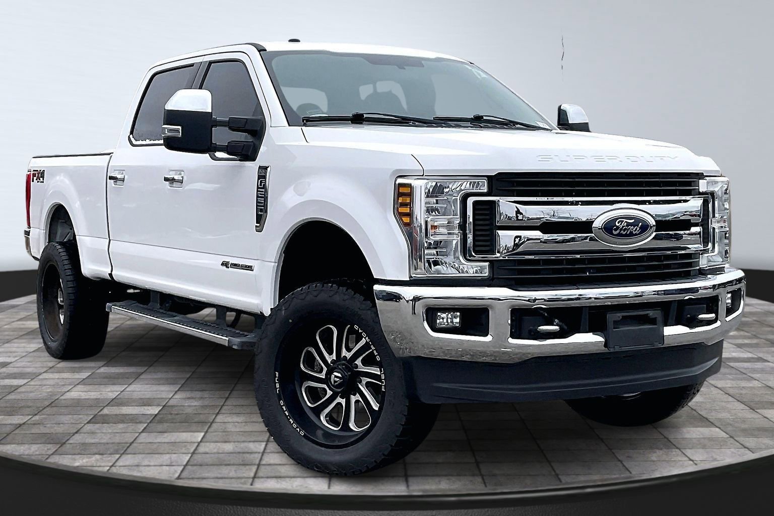 Used 2019 Ford F250 XLT w/ XLT Premium Package image 10