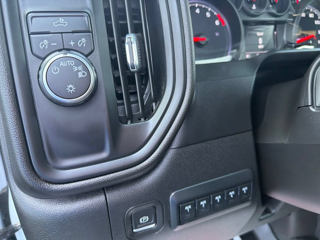 Used 2022 Chevrolet Silverado 2500 W/T w/ WT Convenience Package RWD image 13