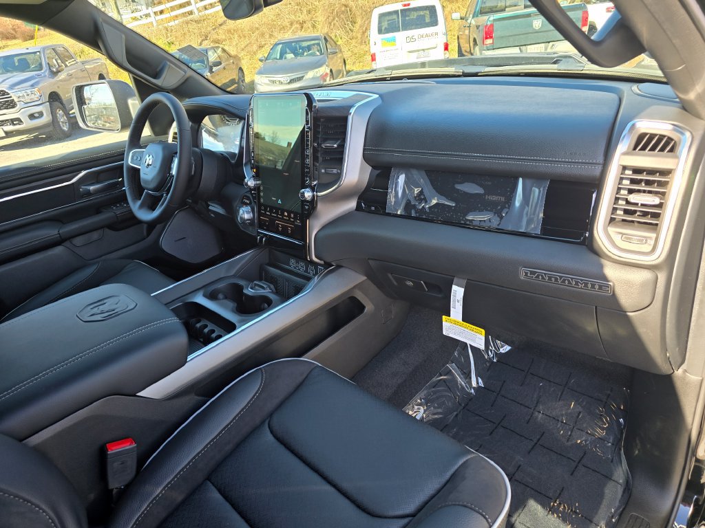 New 2026 RAM 1500 Laramie w/ Night Edition AWD/4WD image 31