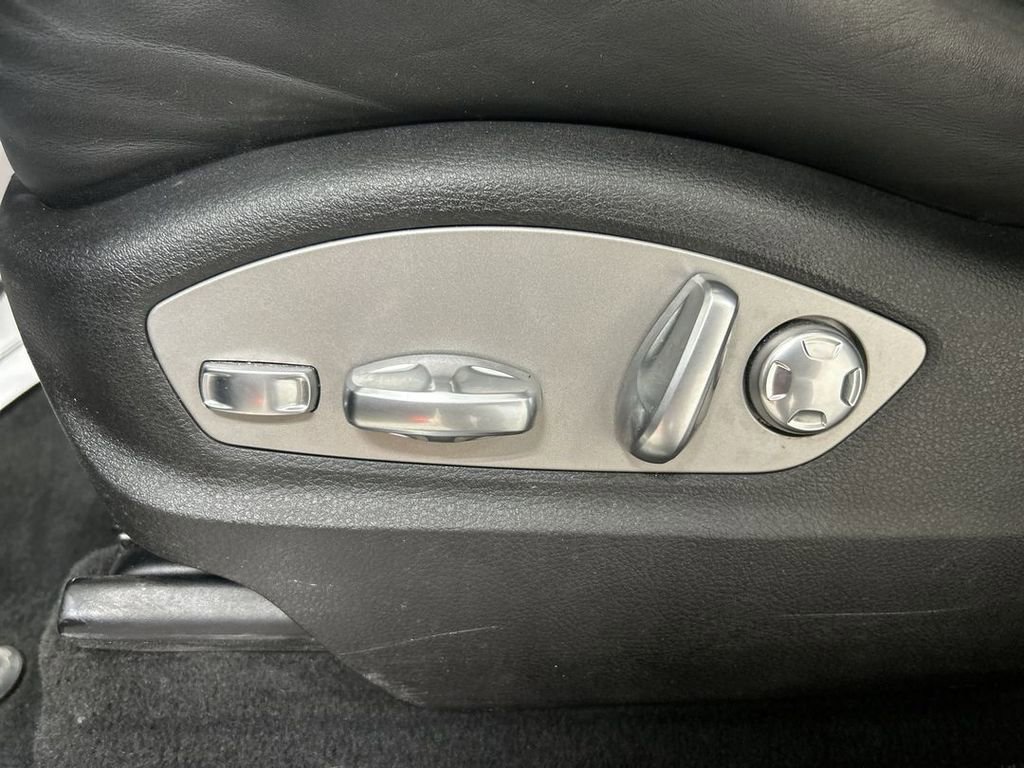 Certified 2018 Porsche Macan S AWD/4WD image 10