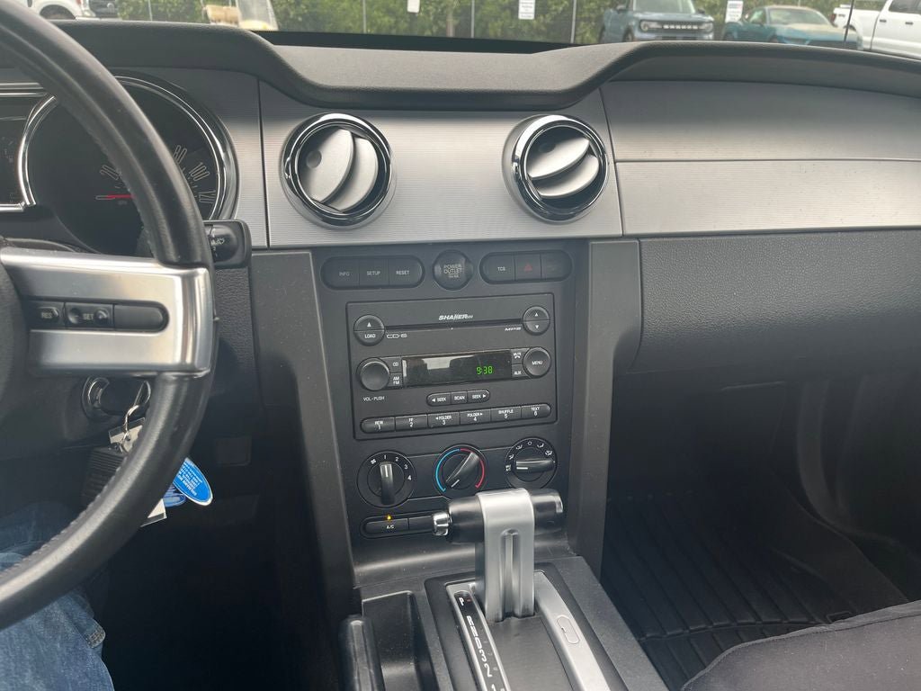 Used 2006 Ford Mustang Coupe RWD image 19