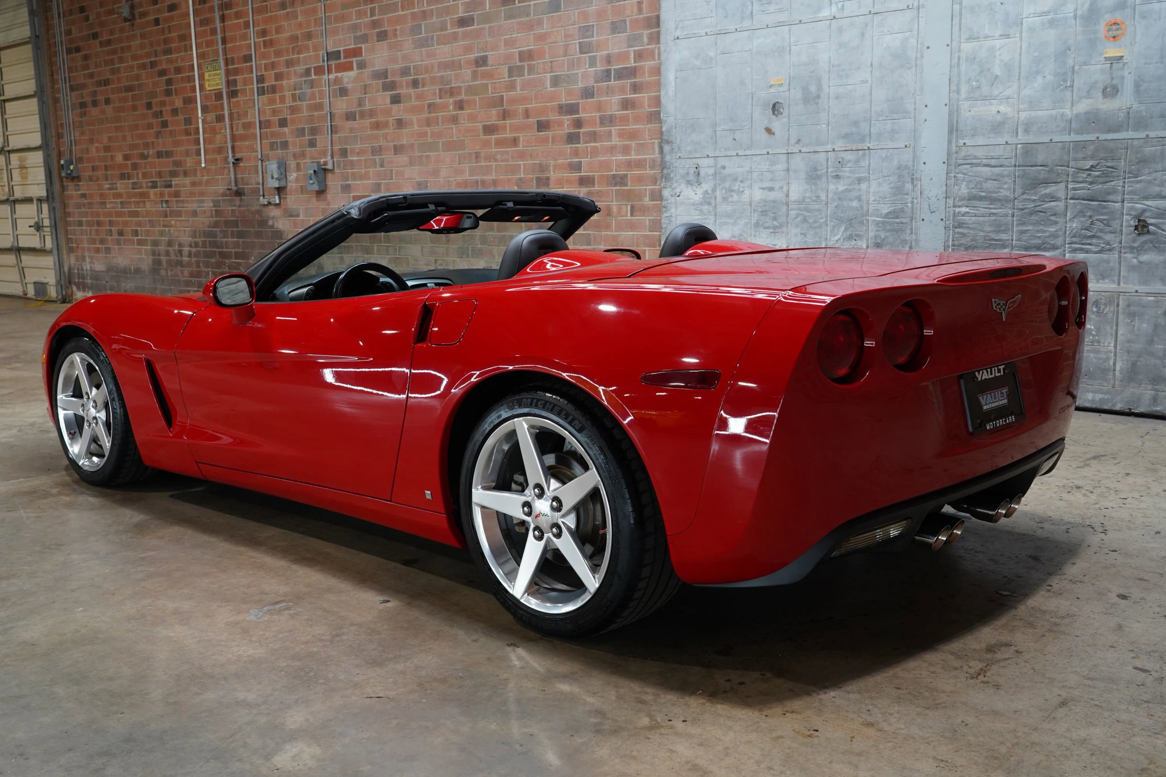 Used 2006 Chevrolet Corvette Convertible w/ Preferred Equipment Group RWD image 36