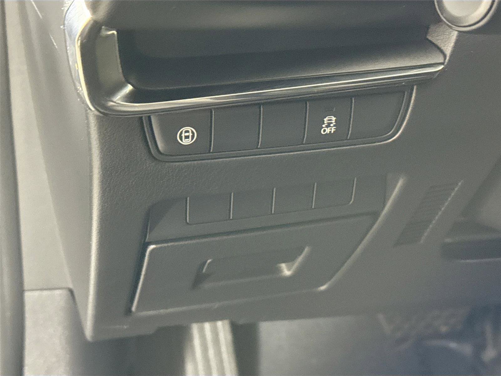 Used 2019 MAZDA MAZDA3 AWD Hatchback image 14