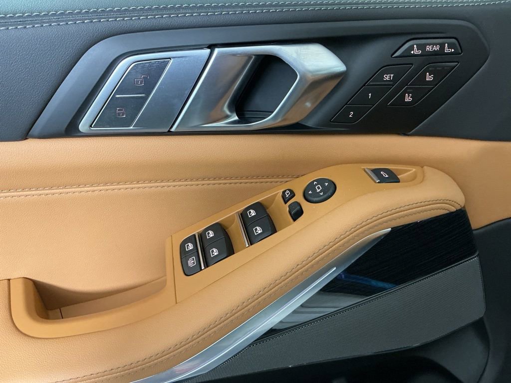 New 2026 BMW X7 xDrive40i w/ Executive Package AWD/4WD image 18