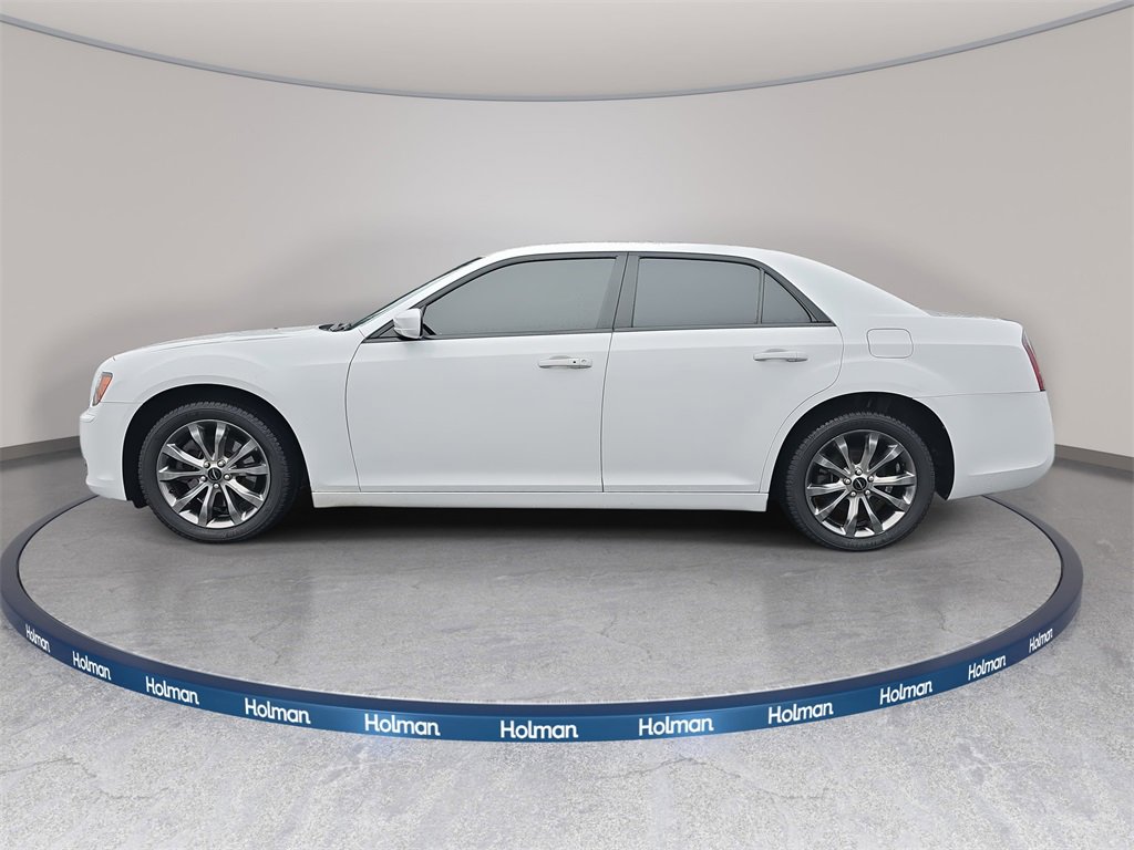 Used 2014 Chrysler 300 S image 9