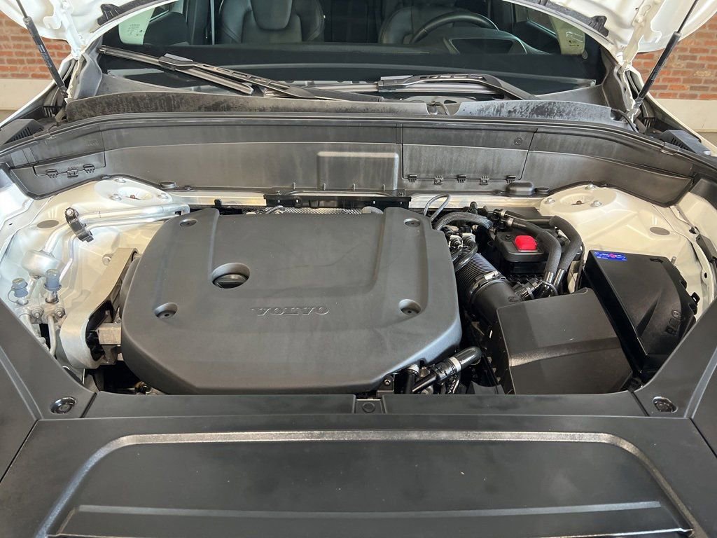 Used 2023 Volvo XC90 B6 Ultimate image 43