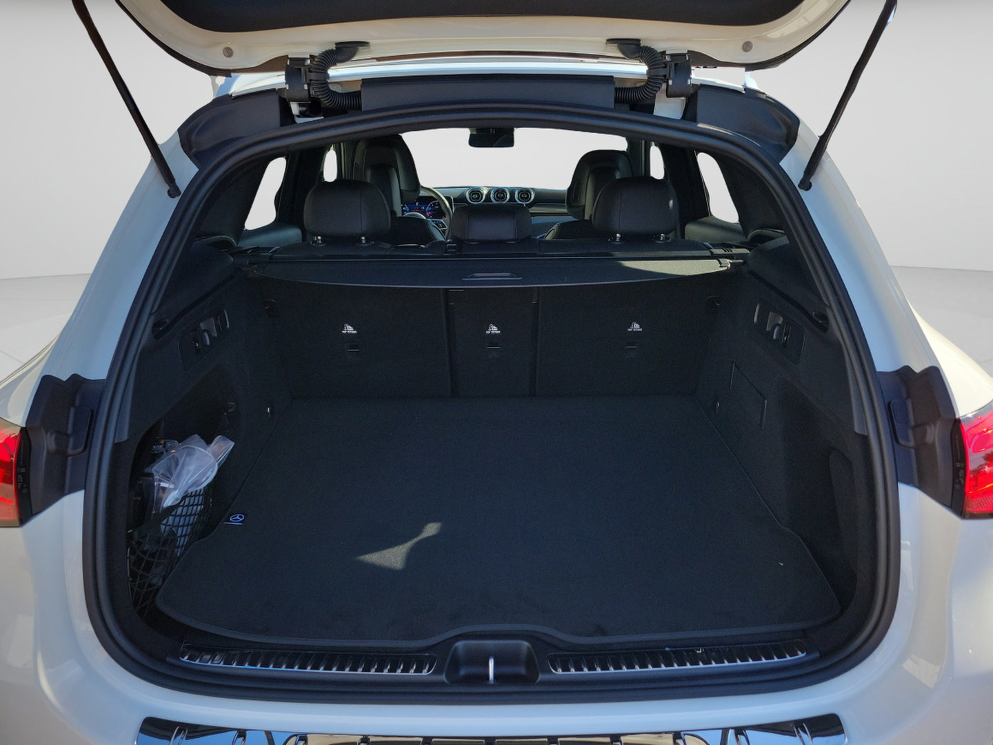 Certified 2026 Mercedes-Benz GLC 300 image 28