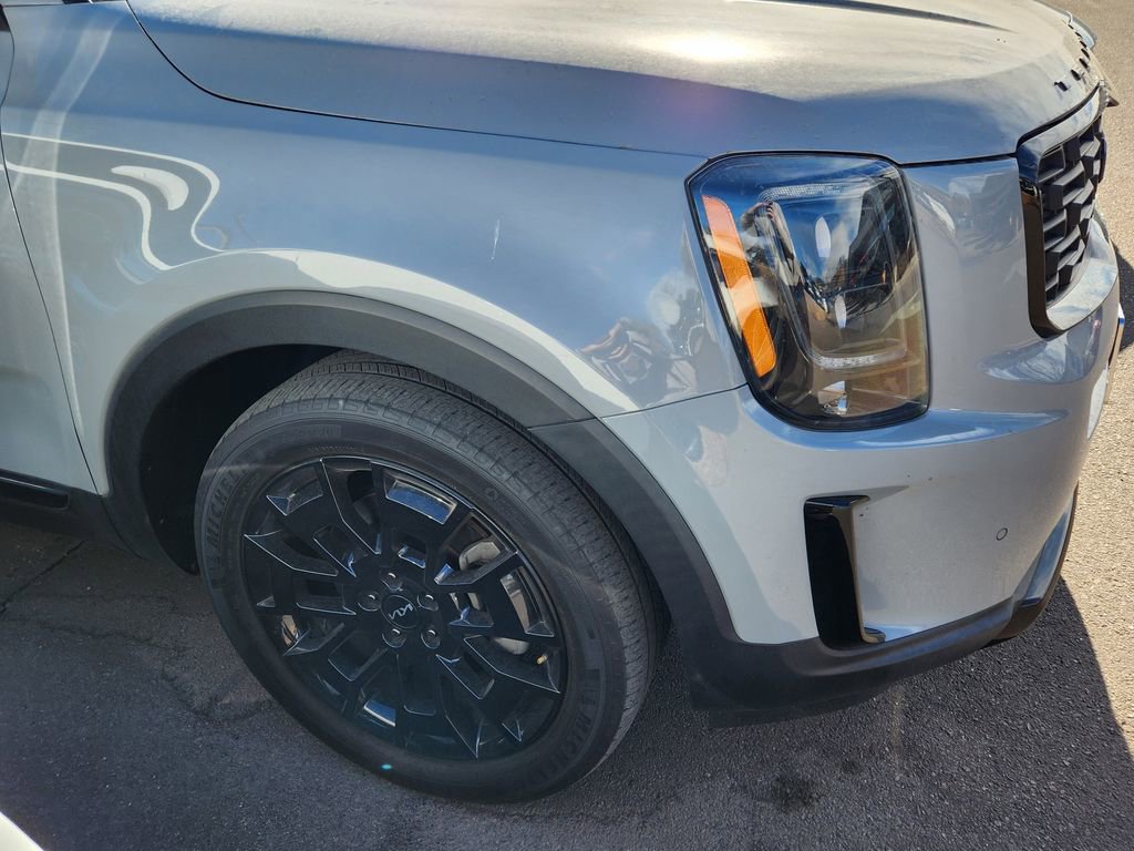 Used 2022 Kia Telluride SX w/ SX Prestige Package image 7