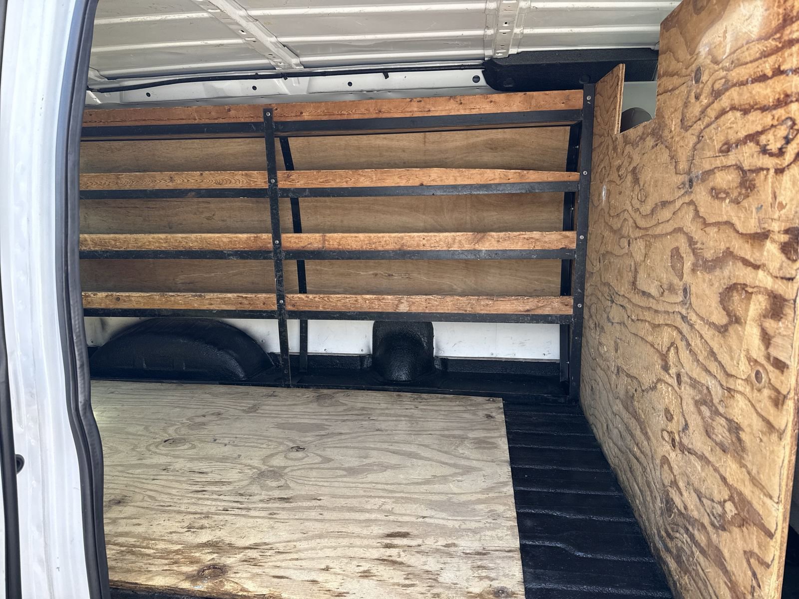 Used 2011 Ford E-250 and Econoline 250 w/ Commercial Cargo Van Pkg image 21