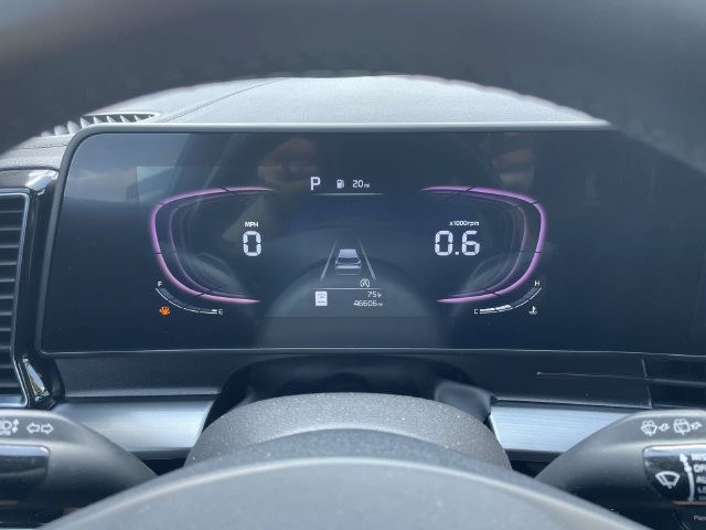 Certified 2025 Kia Sportage EX FWD image 25