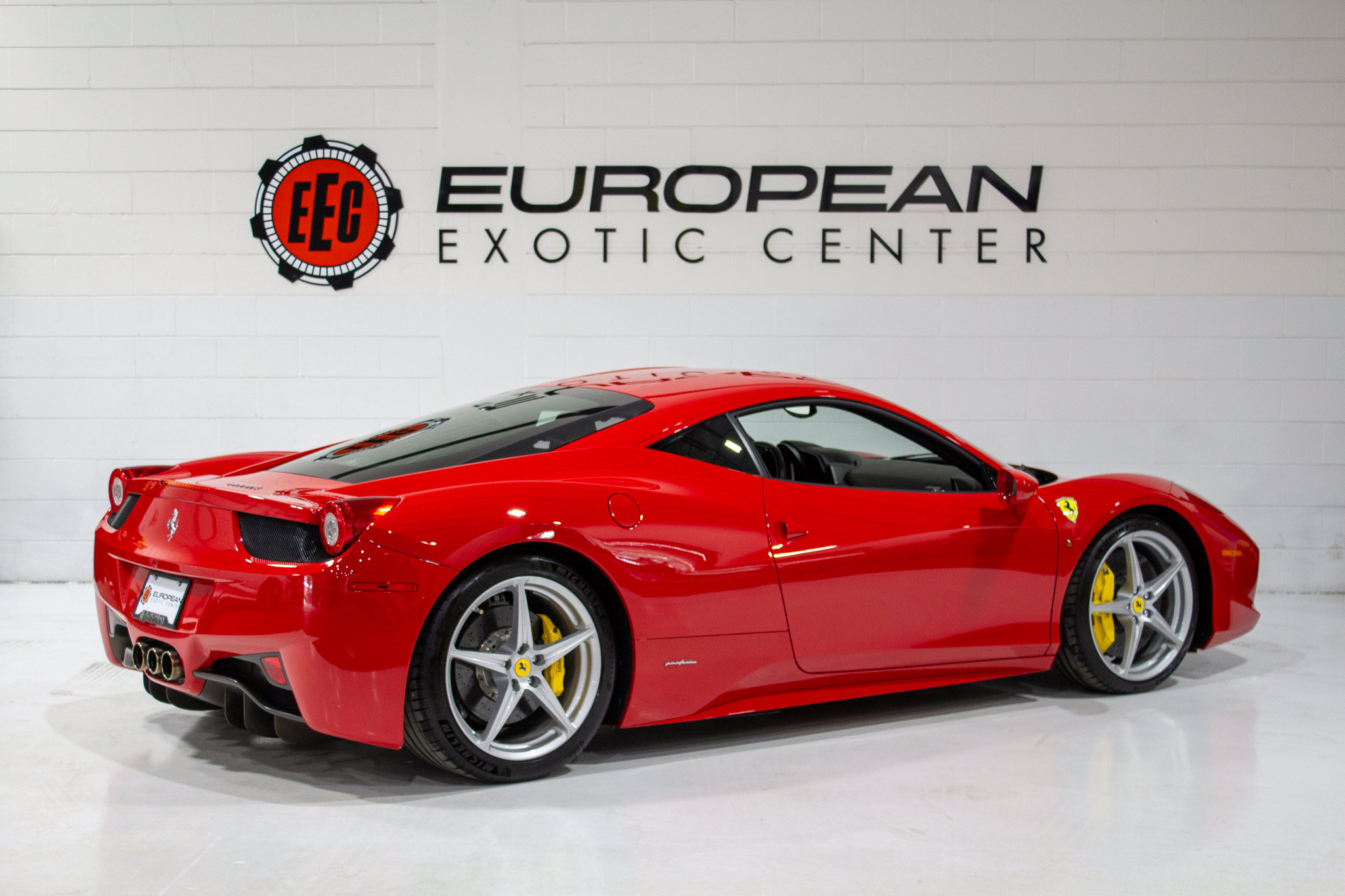 Used 2014 Ferrari 458 Italia Coupe RWD image 5
