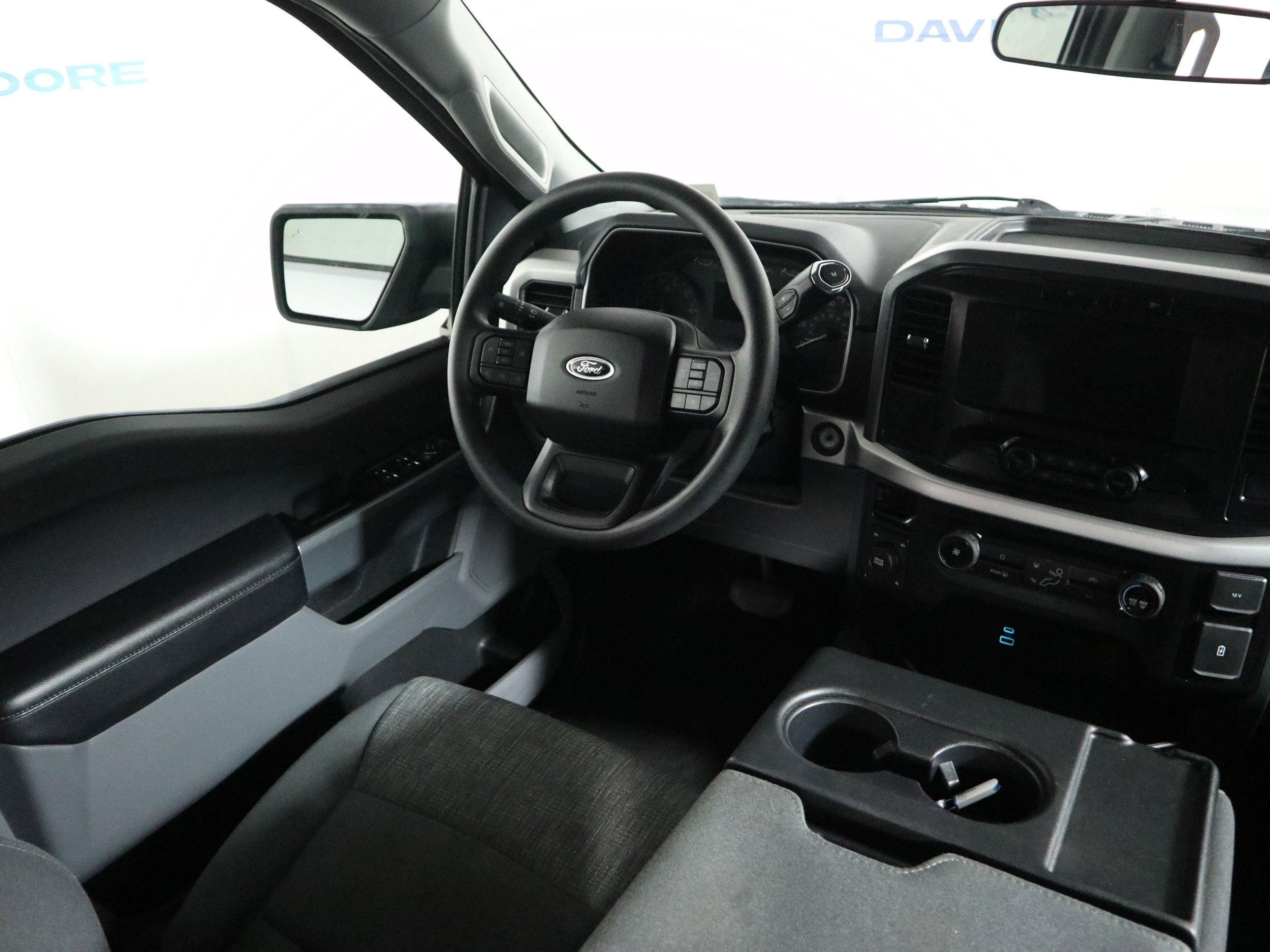 Used 2023 Ford F150 XLT image 15