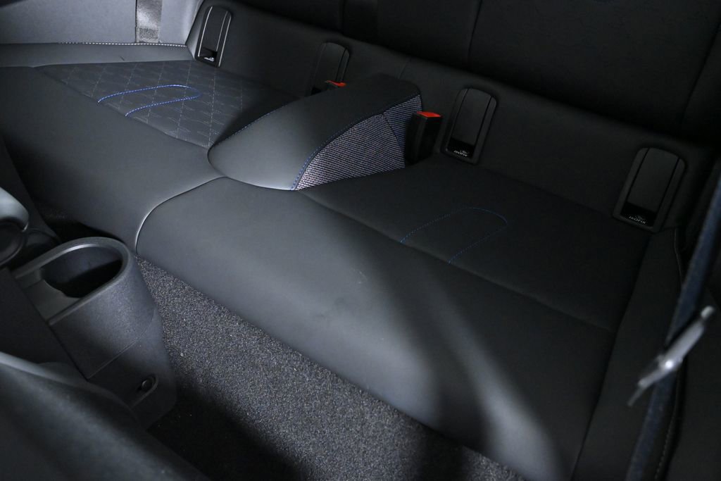 Used 2025 MINI Cooper 2-Door Hardtop image 23