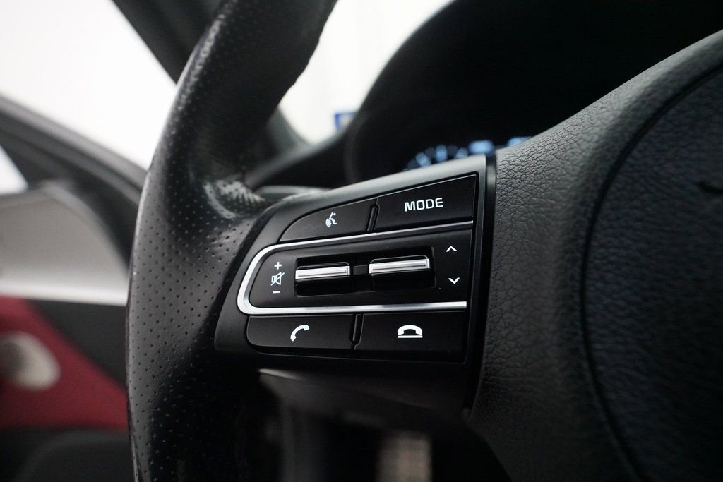 Used 2018 Kia Stinger GT2 image 18