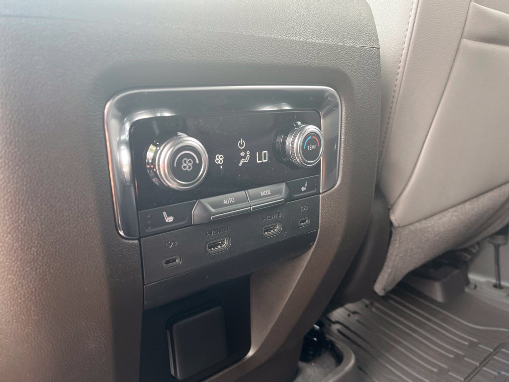 New 2026 GMC Yukon XL Elevation AWD/4WD image 36