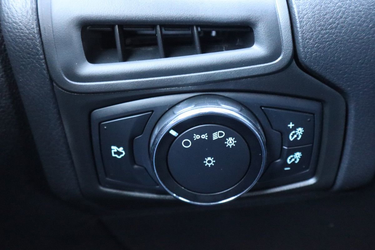 Used 2013 Ford Focus SE image 28