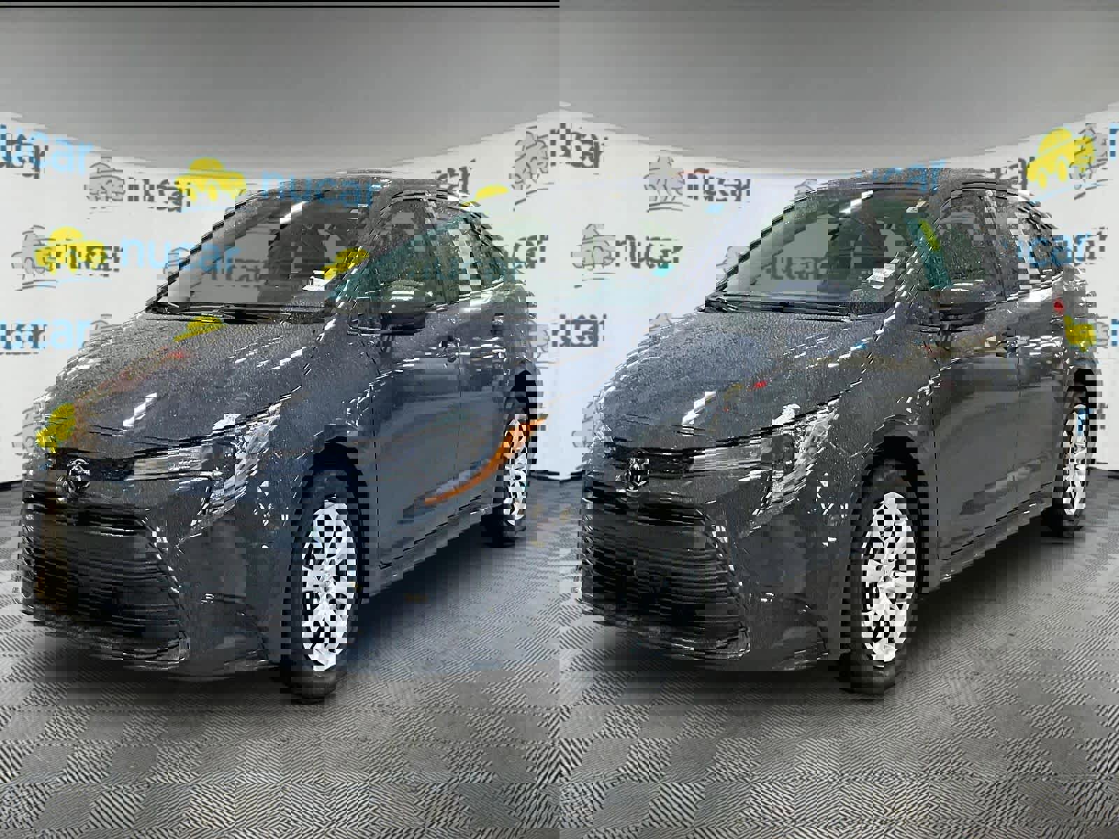 Used 2025 Toyota Corolla LE image 3