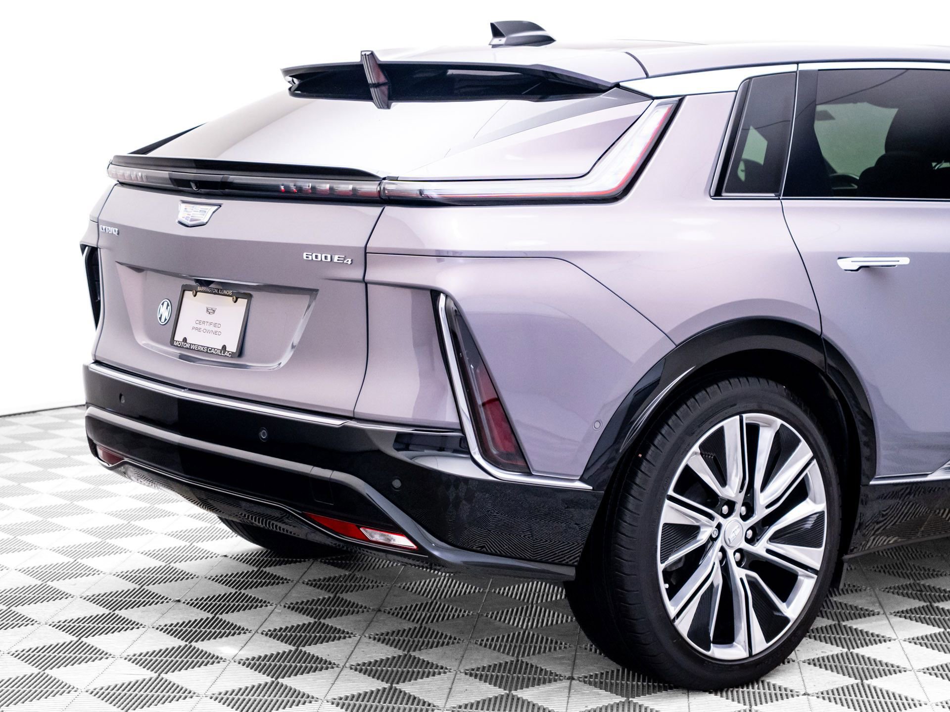 Certified 2025 Cadillac Lyriq Luxury w/ LPO, Floor Liner Package AWD/4WD image 39