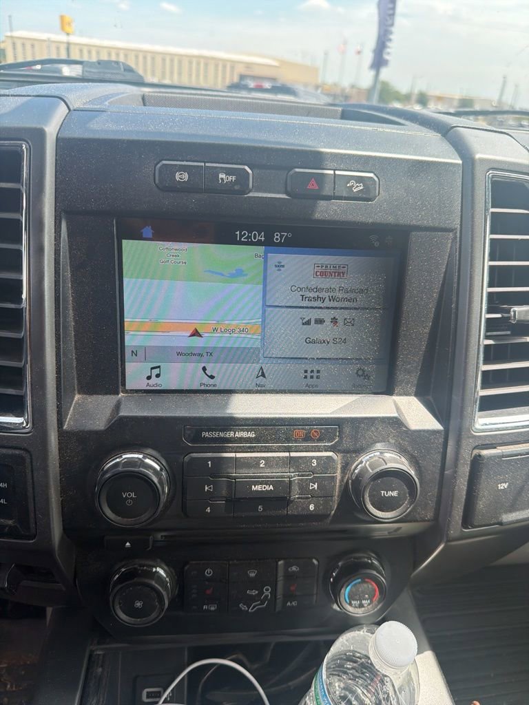 Used 2018 Ford F250 XLT w/ XLT Premium Package AWD/4WD image 6