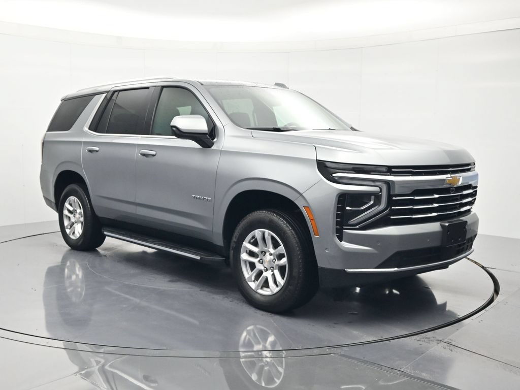 Used 2025 Chevrolet Tahoe LT AWD/4WD image 3