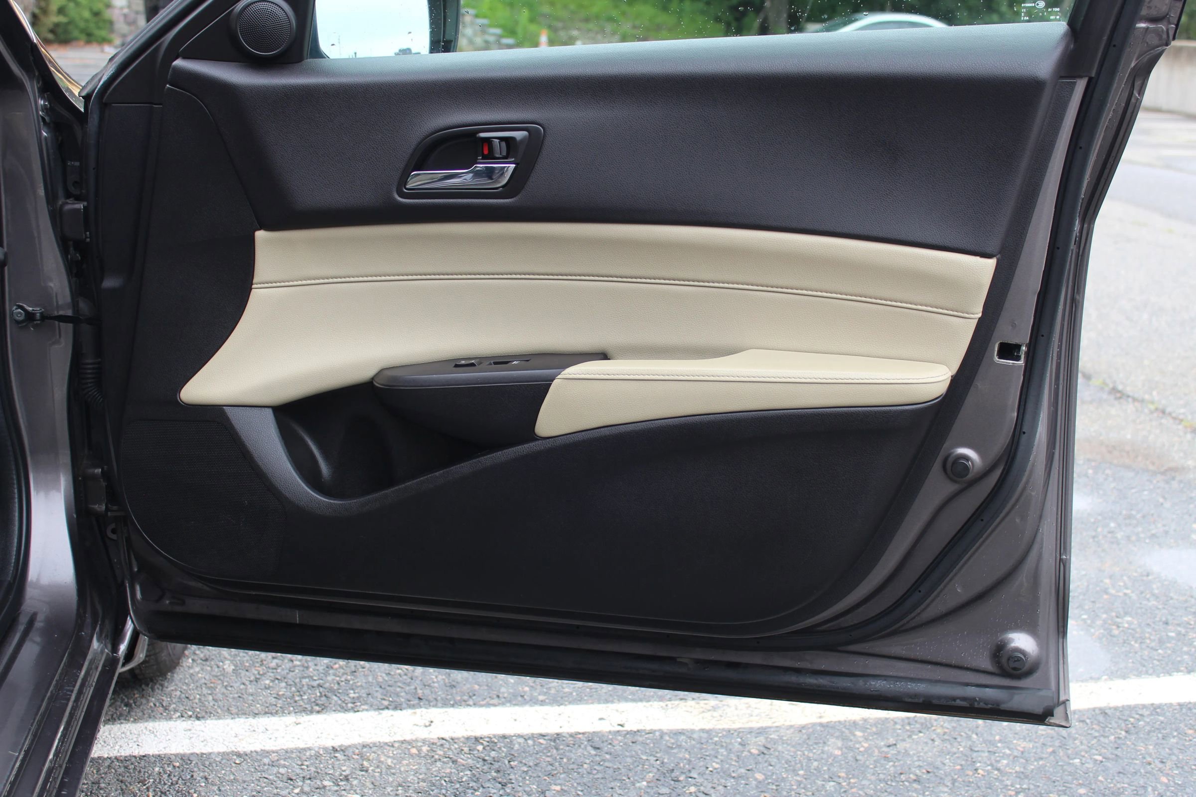 Used 2014 Acura ILX 2.0L Sedan 4D image 18