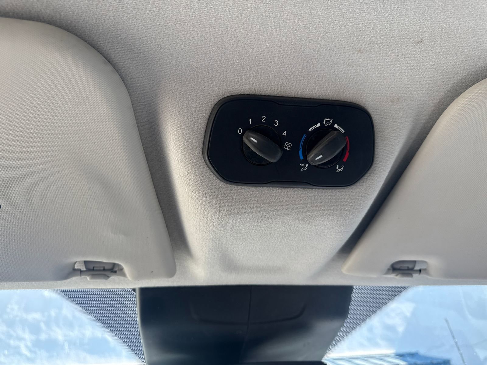 Used 2019 Ford Transit 350 XL RWD image 21