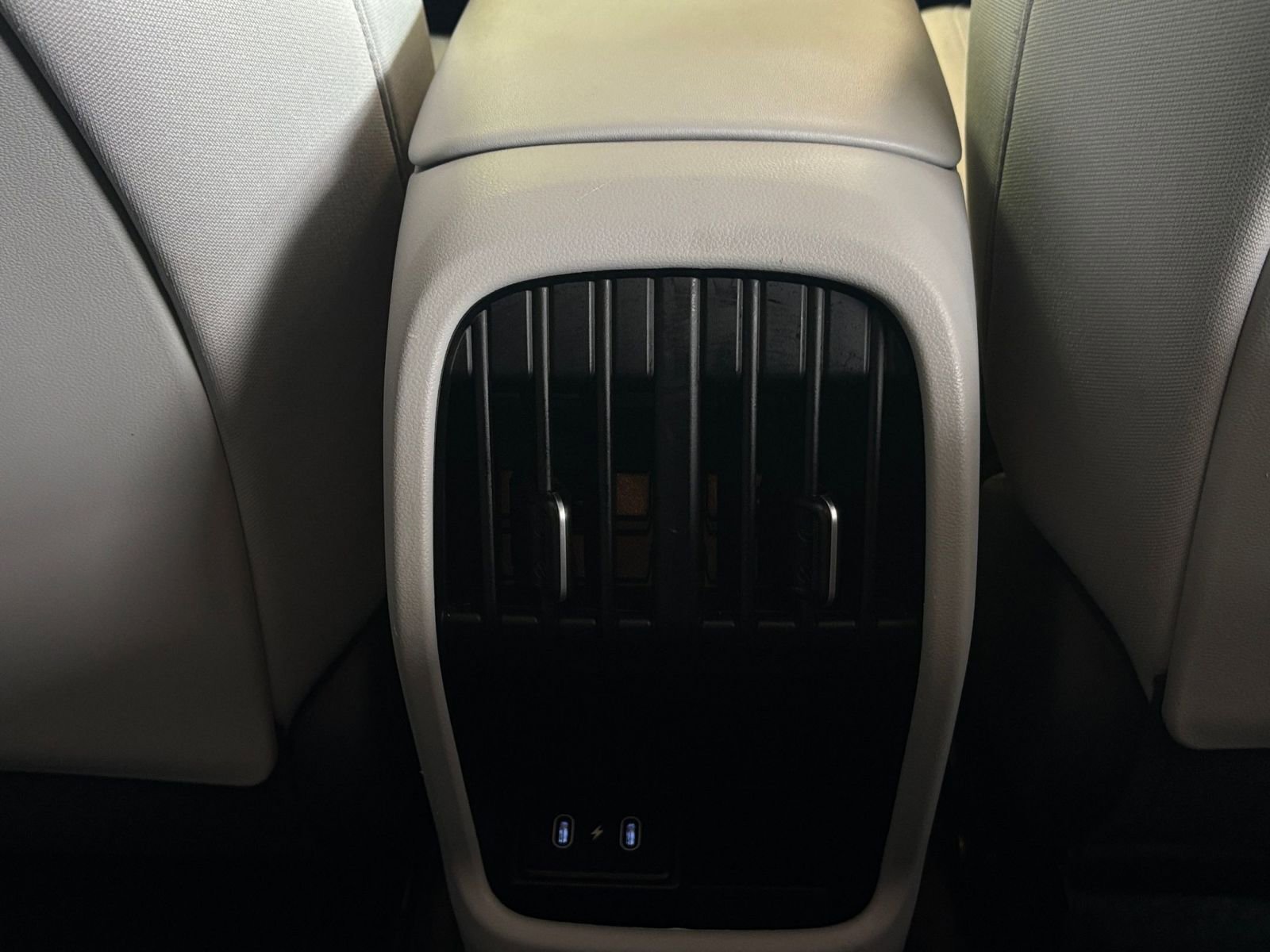 Used 2025 Hyundai Kona SEL FWD image 26