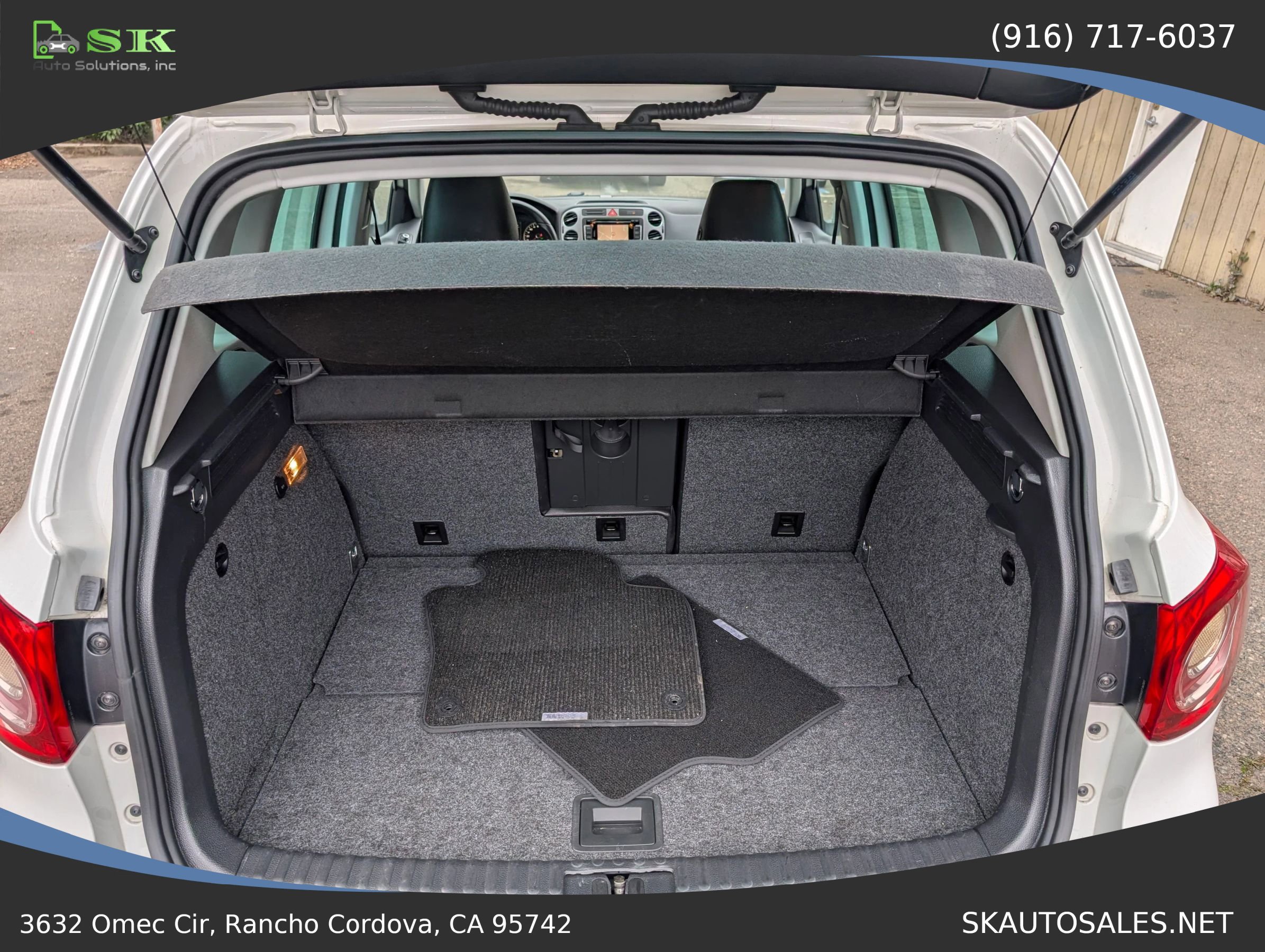 Used 2011 Volkswagen Tiguan S image 31