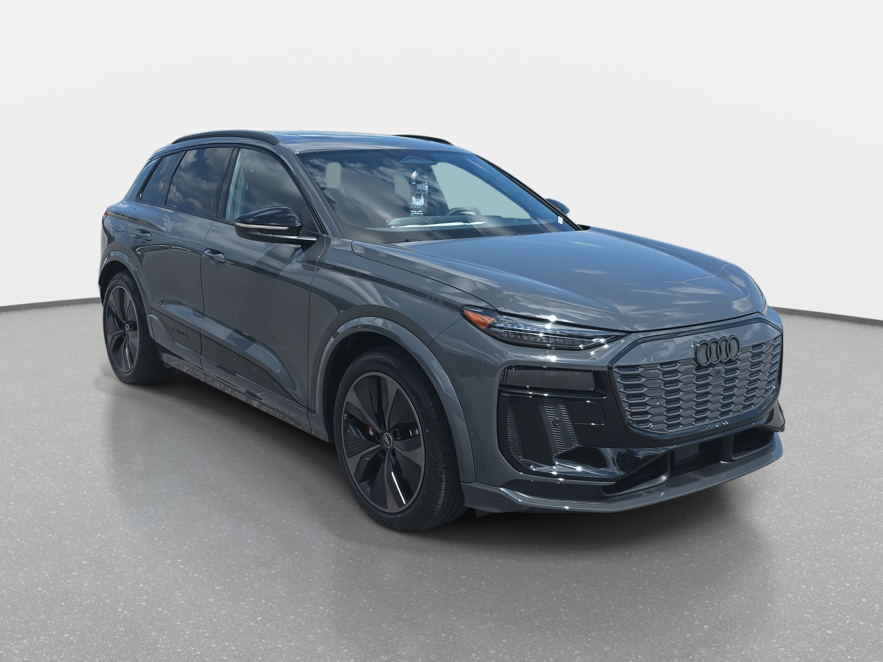 New 2025 Audi SQ6 e-tron Prestige image 3