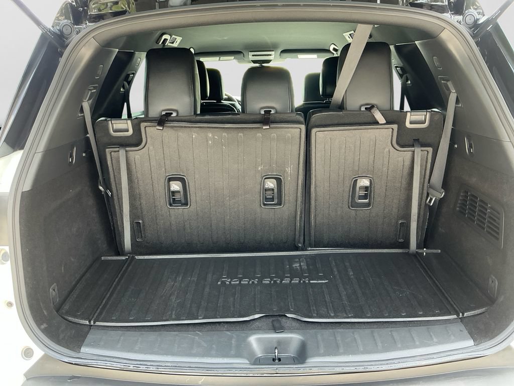 Used 2023 Nissan Pathfinder Rock Creek AWD/4WD image 17