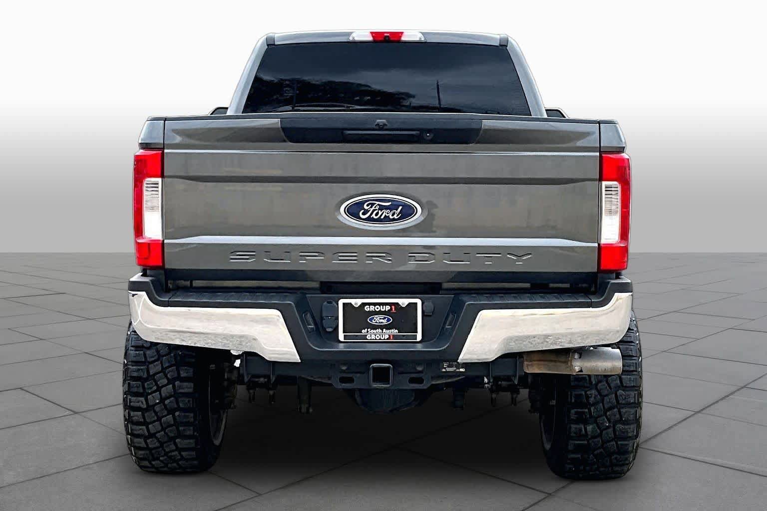 Used 2019 Ford F250 XL w/ STX Appearance Package AWD/4WD image 5